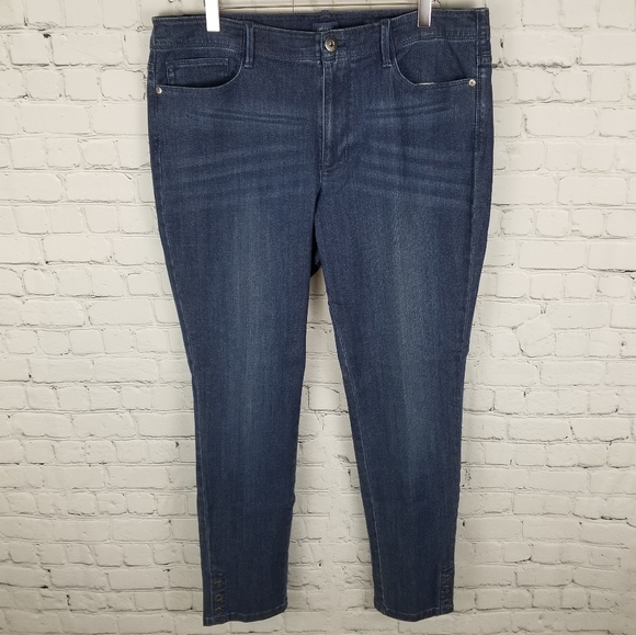 J JILL | Authentic Fit slim ankle jeans - Picture 2 of 9